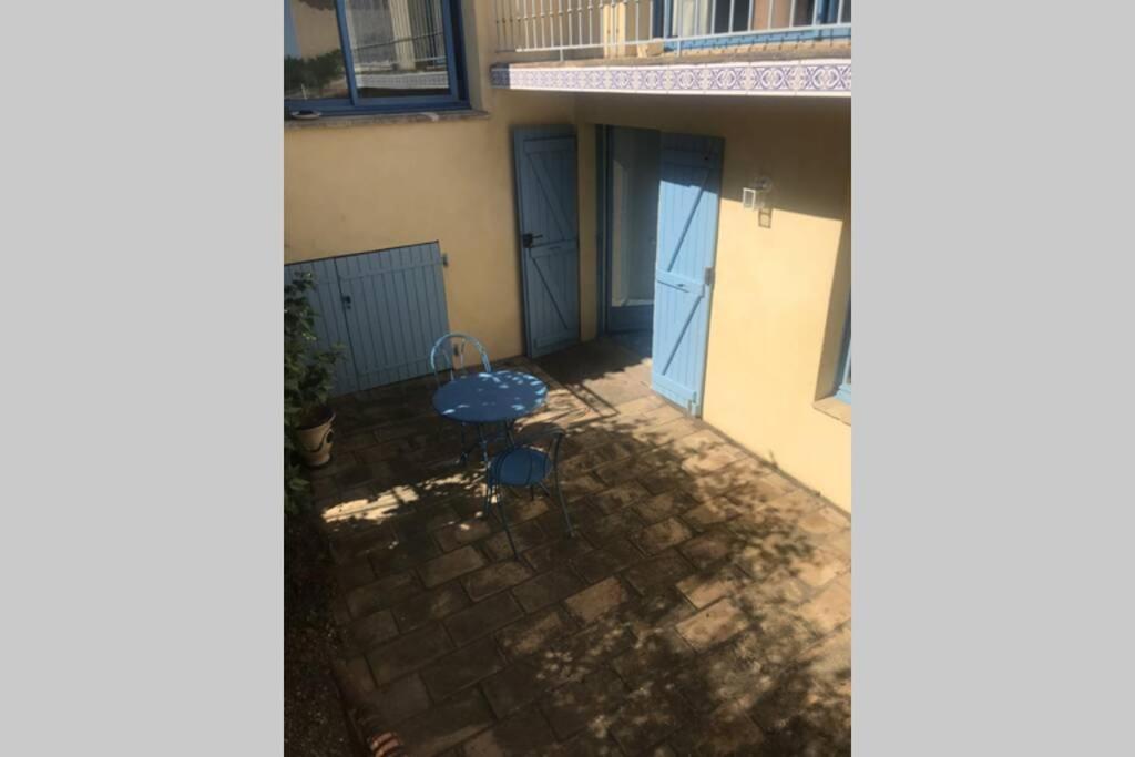 شقة سُت  في Joli Studio Au Mont St Clair Avec Vue Sur La Mer المظهر الخارجي الصورة